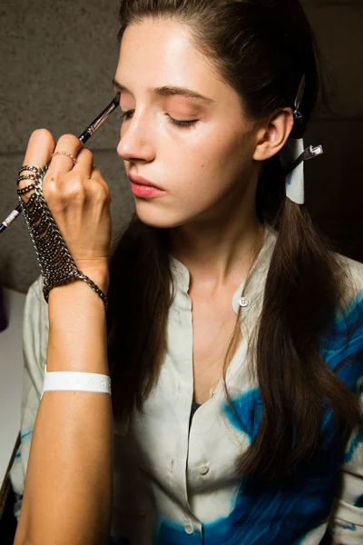 Look 2